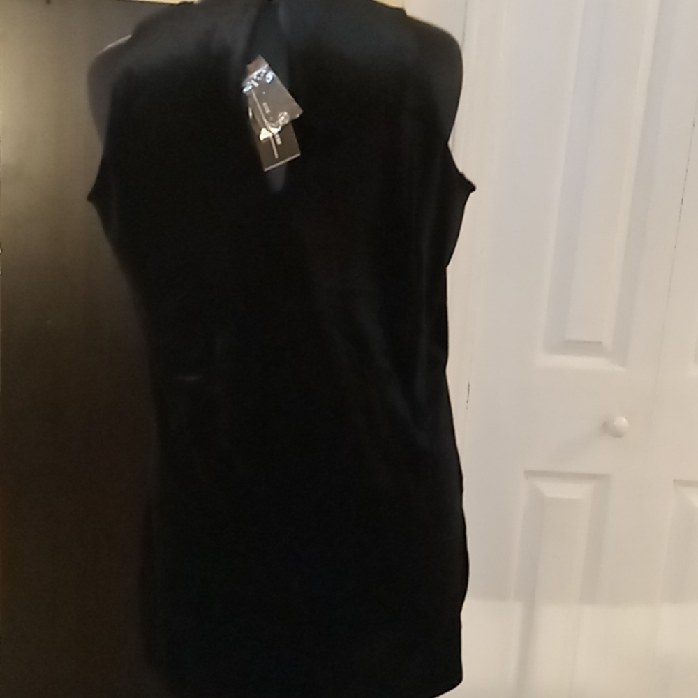 Size 2x Tunic with Sheer V Center - Picture 4 of 4